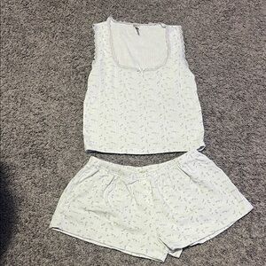 Harlow White Floral Pajama Set